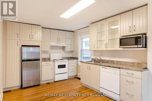 96 Roncesvalles Avenue, Toronto, ON - Indoor Photo Showing Kitchen