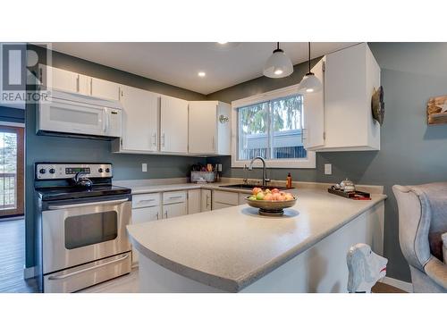 536 Grouse Road, Vernon, BC - Indoor Photo Showing Kitchen