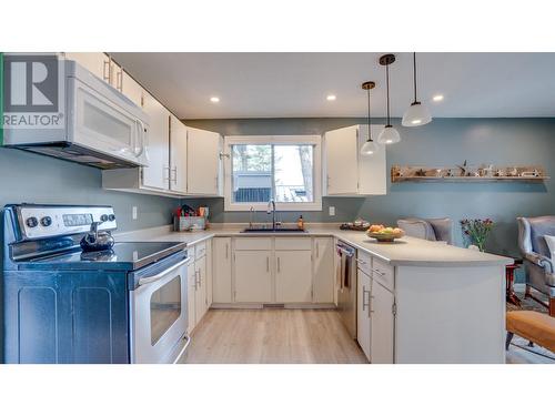 536 Grouse Road, Vernon, BC - Indoor Photo Showing Kitchen