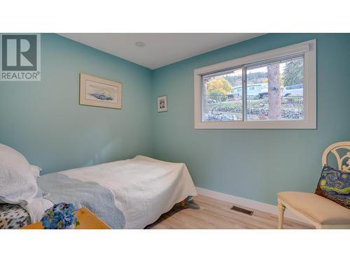 536 Grouse Road, Vernon, BC - Indoor Photo Showing Bedroom