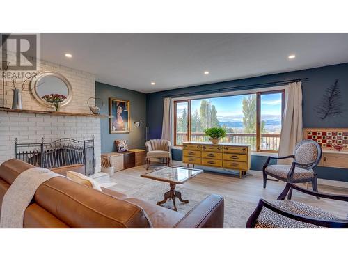 536 Grouse Road, Vernon, BC - Indoor Photo Showing Living Room With Fireplace