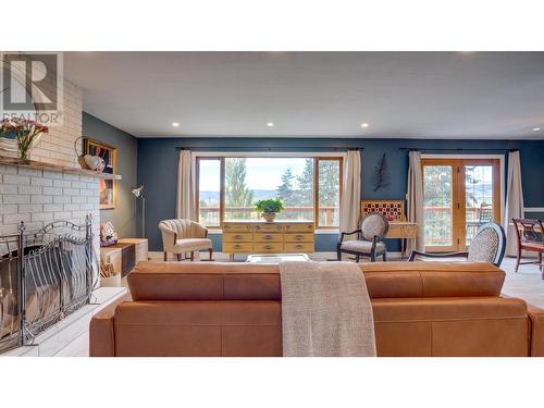 536 Grouse Road, Vernon, BC - Indoor Photo Showing Living Room With Fireplace