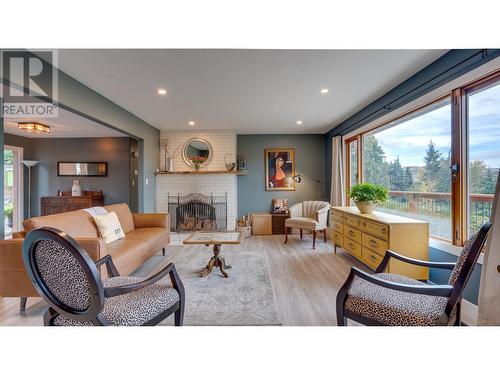 536 Grouse Road, Vernon, BC - Indoor Photo Showing Living Room With Fireplace