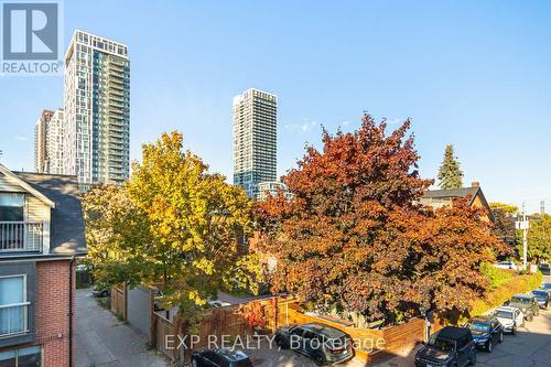 39 Wascana Avenue, Toronto, ON - Outdoor With Balcony