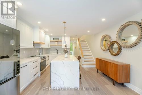 39 Wascana Avenue, Toronto, ON - Indoor Photo Showing Kitchen With Upgraded Kitchen