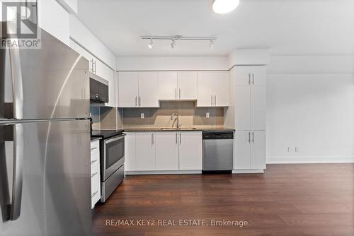 205 - 1215 Bayly Street, Pickering, ON - Indoor Photo Showing Kitchen