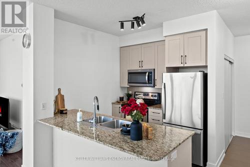 3202 - 4065 Brickstone Mews, Mississauga (Creditview), ON - Indoor Photo Showing Kitchen With Stainless Steel Kitchen With Double Sink