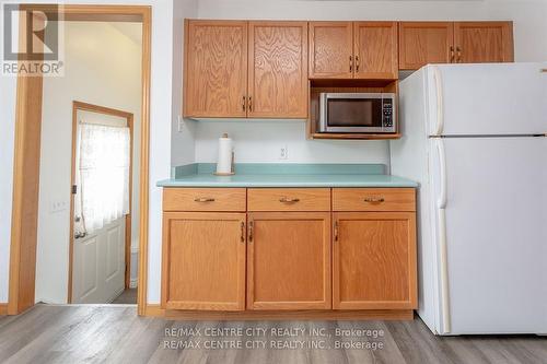 5 Bennett Place, St. Thomas, ON - Indoor Photo Showing Kitchen