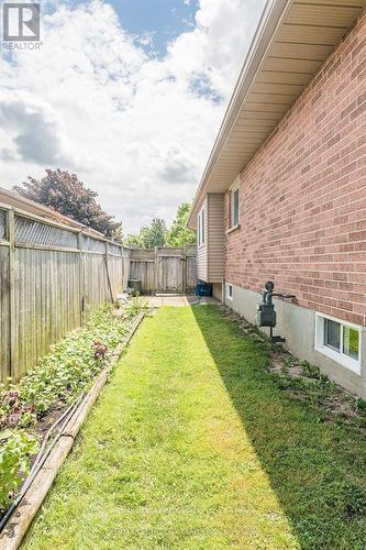 5 Bennett Place, St. Thomas, ON - Outdoor