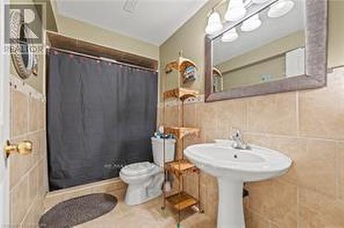 83 Drinkwater Drive, Cambridge, ON - Indoor Photo Showing Bathroom