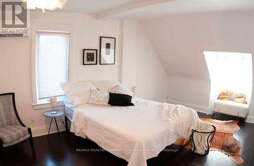 Upper - 107 Massey Street, Toronto, ON - Indoor Photo Showing Bedroom