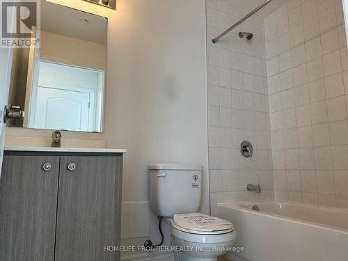 717 - 8323 Kennedy Road, Markham, ON - Indoor Photo Showing Bathroom