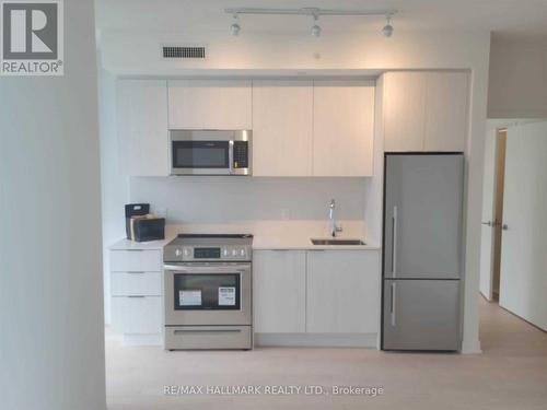 2806 - 25 Richmond Street E, Toronto, ON - Indoor Photo Showing Kitchen