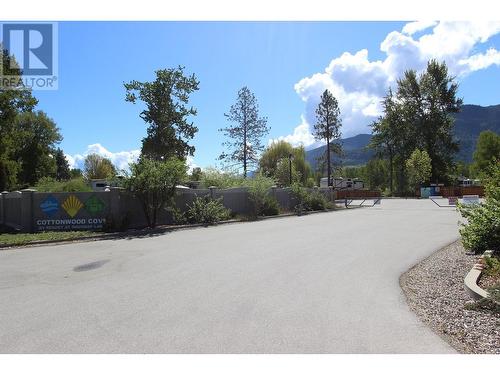 69 Cottonwood Drive, North Shuswap, BC 