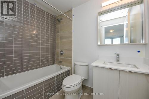 1602B - 4655 Metcalfe Avenue, Mississauga, ON - Indoor Photo Showing Bathroom