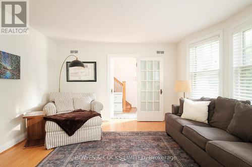 1276 Monaghan Road, Peterborough (Downtown), ON - Indoor Photo Showing Living Room