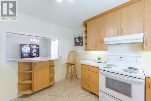 1385 Balsam Avenue, Peterborough (Monaghan), ON - Indoor Photo Showing Kitchen