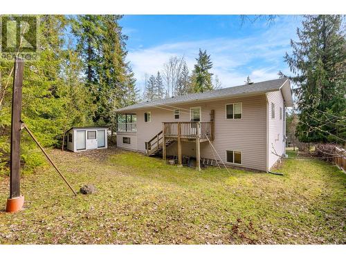 7451 Estate Drive, North Shuswap, BC - Outdoor With Exterior