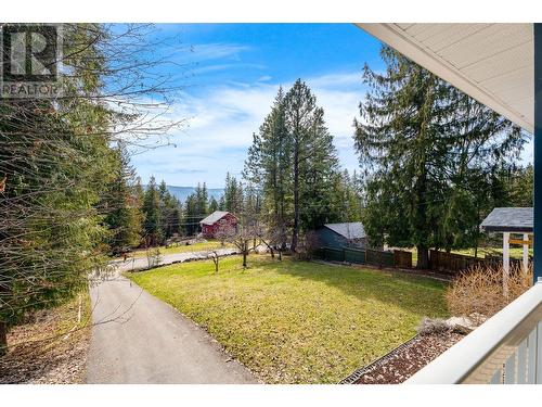 7451 Estate Drive, North Shuswap, BC - Outdoor