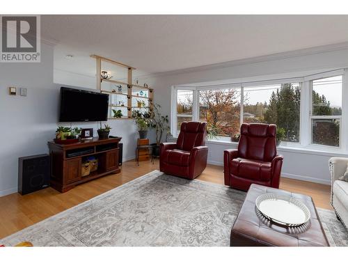 3572 Clore Avenue, Terrace, BC - Indoor Photo Showing Living Room