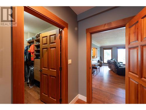 3045 Lindberg Road, South Shuswap, BC - Indoor Photo Showing Other Room