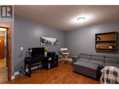 3045 Lindberg Road, South Shuswap, BC - Indoor