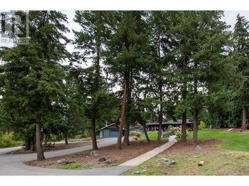 3045 Lindberg Road, South Shuswap, BC - Outdoor