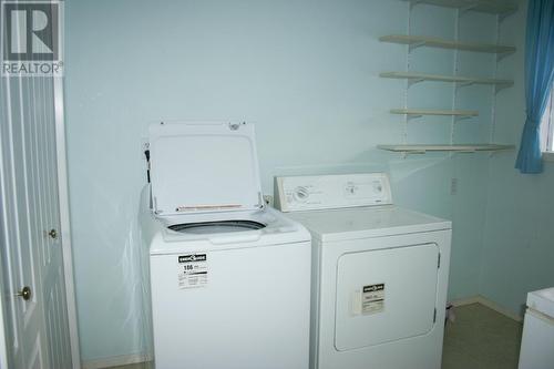 2382 Tamerac Terrace, South Shuswap, BC - Indoor Photo Showing Laundry Room