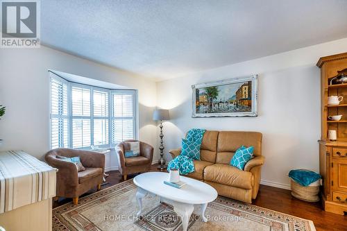 38 Canadian Oaks Drive, Whitby, ON - Indoor Photo Showing Living Room