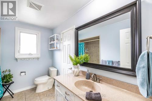 38 Canadian Oaks Drive, Whitby, ON - Indoor Photo Showing Bathroom