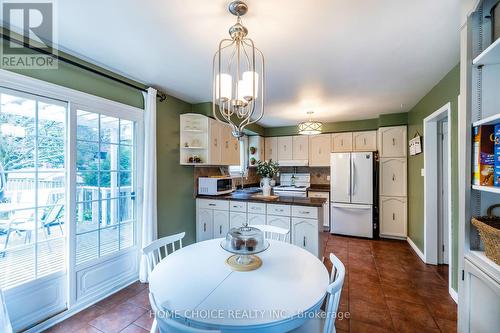 38 Canadian Oaks Drive, Whitby, ON - Indoor Photo Showing Dining Room