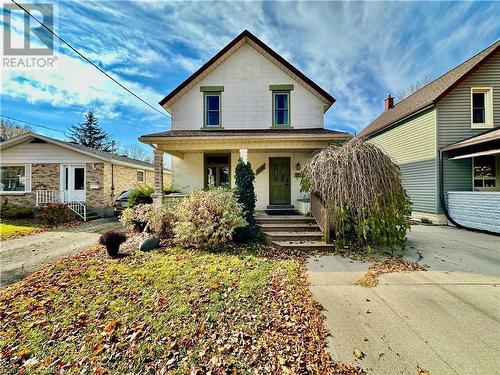 618 8Th Avenue, Hanover, ON - Outdoor With Deck Patio Veranda With Facade