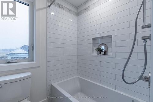 87 Allister Drive, Middlesex Centre (Kilworth), ON - Indoor Photo Showing Bathroom