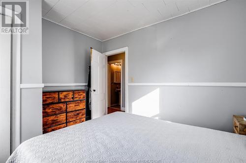 8 Westmoreland Avenue, Leamington, ON - Indoor Photo Showing Bedroom