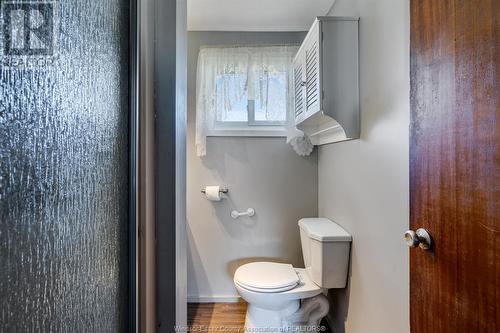 1620 Tilton Line, Wheatley, ON - Indoor Photo Showing Bathroom