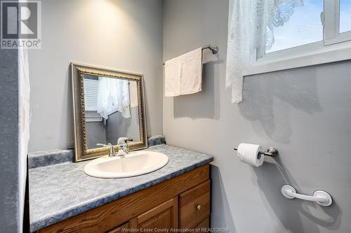 1620 Tilton Line, Wheatley, ON - Indoor Photo Showing Bathroom