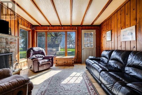 1620 Tilton Line, Wheatley, ON - Indoor Photo Showing Living Room With Fireplace