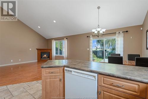 11448 Timber Bay Crescent, Windsor, ON - Indoor Photo Showing Kitchen