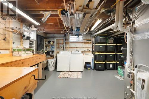 3505 Maisonneuve, Windsor, ON - Indoor Photo Showing Laundry Room