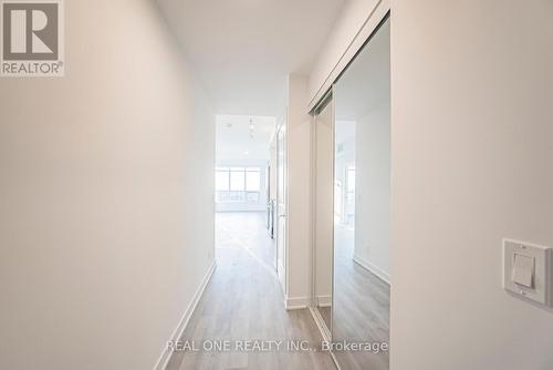 A1602 - 30 Upper Mall Way, Vaughan, ON - Indoor Photo Showing Other Room