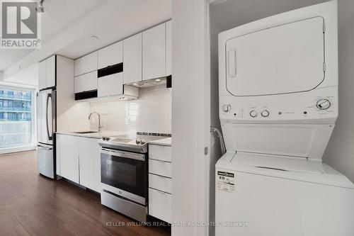 2002 - 4065 Confederation Parkway, Mississauga, ON - Indoor Photo Showing Laundry Room