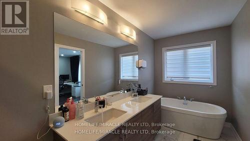 1319 Chee Chee Landing, Milton, ON - Indoor Photo Showing Bathroom