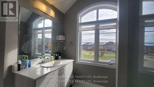 1319 Chee Chee Landing, Milton, ON - Indoor Photo Showing Bathroom