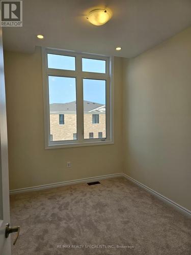 2080 Coppenwood   Common, Burlington, ON - Indoor Photo Showing Other Room