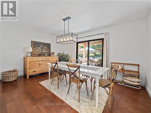 37 Maple Avenue, Hamilton, ON - Indoor Photo Showing Dining Room