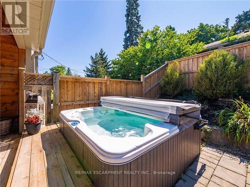 37 Maple Avenue, Hamilton, ON - Outdoor With Deck Patio Veranda