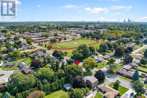 6525 O'Neil Street, Niagara Falls, ON - Outdoor With View