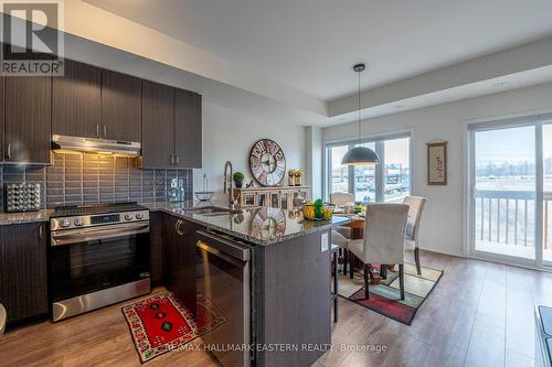 9 - 279 Danzatore Path, Oshawa (Windfields), ON - Indoor Photo Showing Kitchen With Upgraded Kitchen