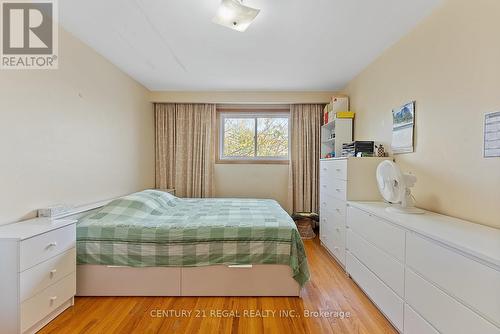 248 Fairglen Avenue, Toronto, ON - Indoor Photo Showing Bedroom