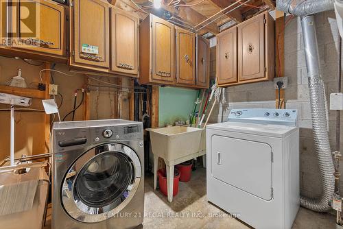 248 Fairglen Avenue, Toronto, ON - Indoor Photo Showing Laundry Room